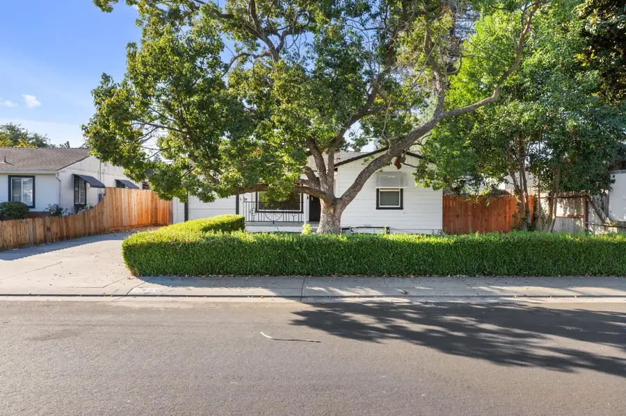 3456 W Mendocino Avenue, Stockton, CA 95204 - #2