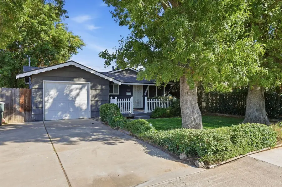 5977 Dewey Boulevard, Sacramento, CA 95824 - #2