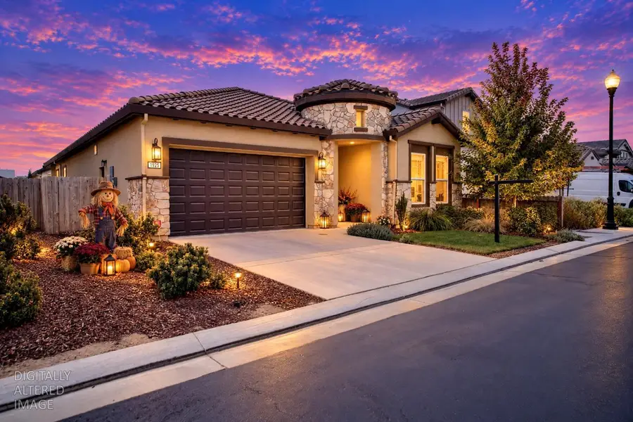 1925 Carmel Ranch Circle, Oakdale, CA 95361 - #2