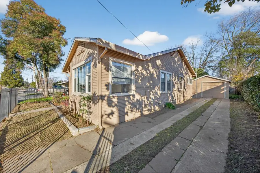 3833 38th Street, Sacramento, CA 95820 - #3