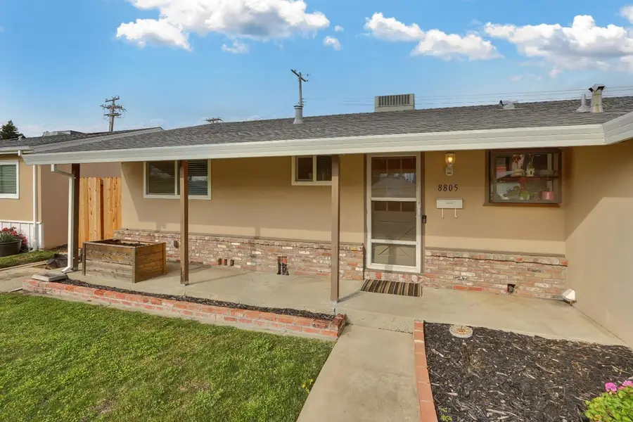 8805 Halverson Drive, Elk Grove, CA 95624 - #2