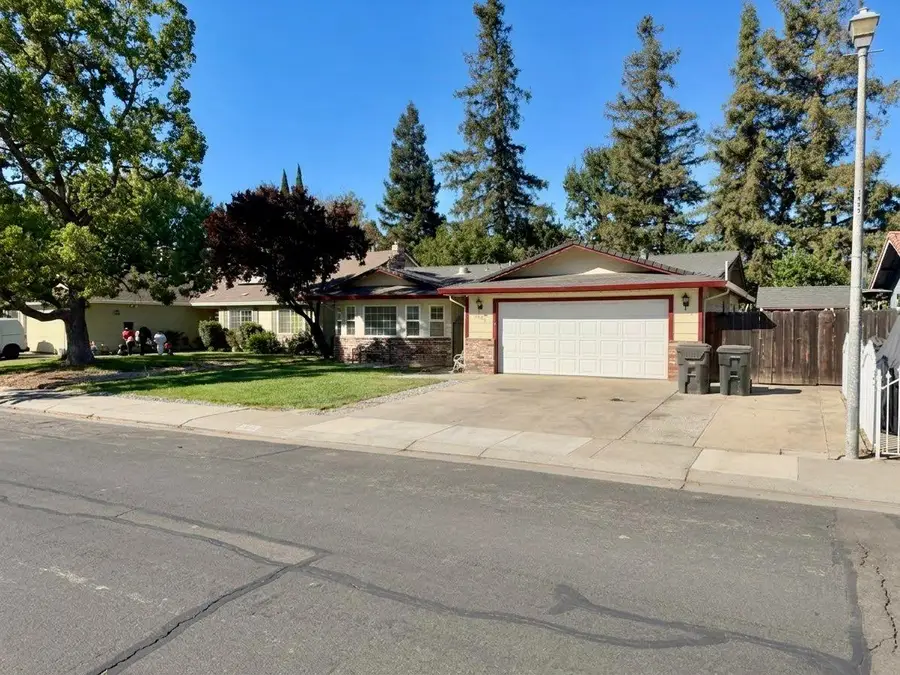 1455 Trailwood Avenue, Manteca, CA 95336 - #2