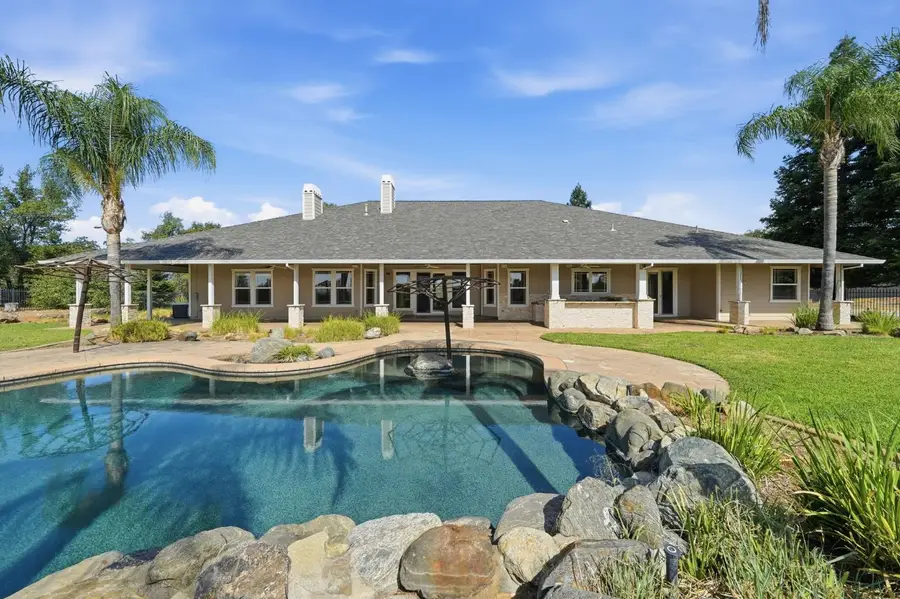13387 Lark Court, Redding, CA 96003 - #2
