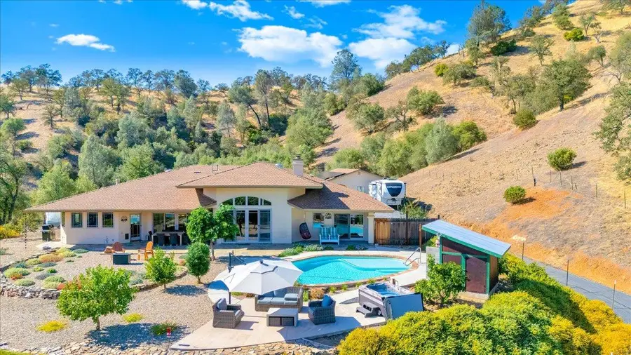 11770 River Road, Jamestown, CA 95327 - #2