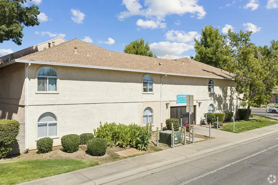 598 N Walton Avenue, Yuba City, CA 95993 - #3