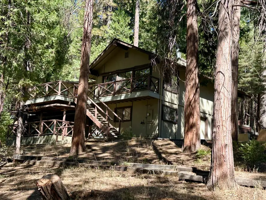 895 Meadow Drive, Arnold, CA 95223 - #2