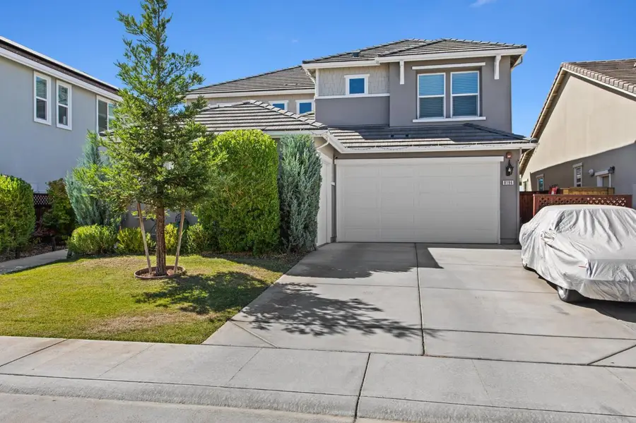 8196 Stargrazer Way, Elk Grove, CA 95757 - #2