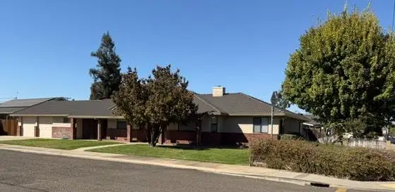 1300 Pleasanton Place, Oakdale, CA 95361