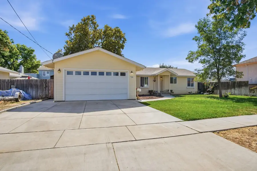 738 5th Avenue, Gustine, CA 95322 - #2