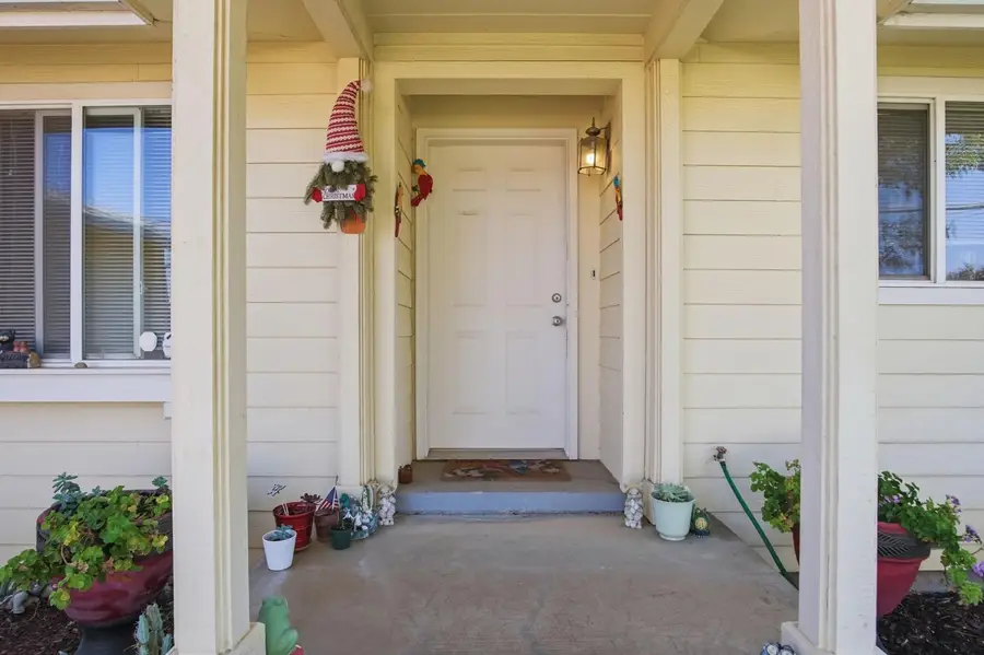 738 5th Avenue, Gustine, CA 95322 - #3