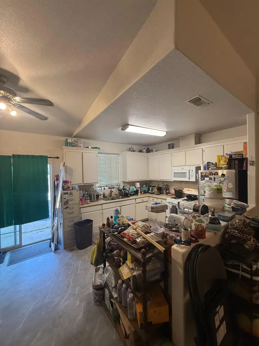 4531 Ardmore Avenue, Olivehurst, CA 95961 - #3