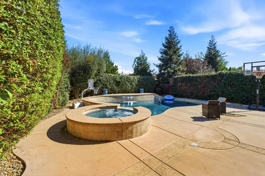 10630 Albert Drive, Stockton, CA 95209 - #2
