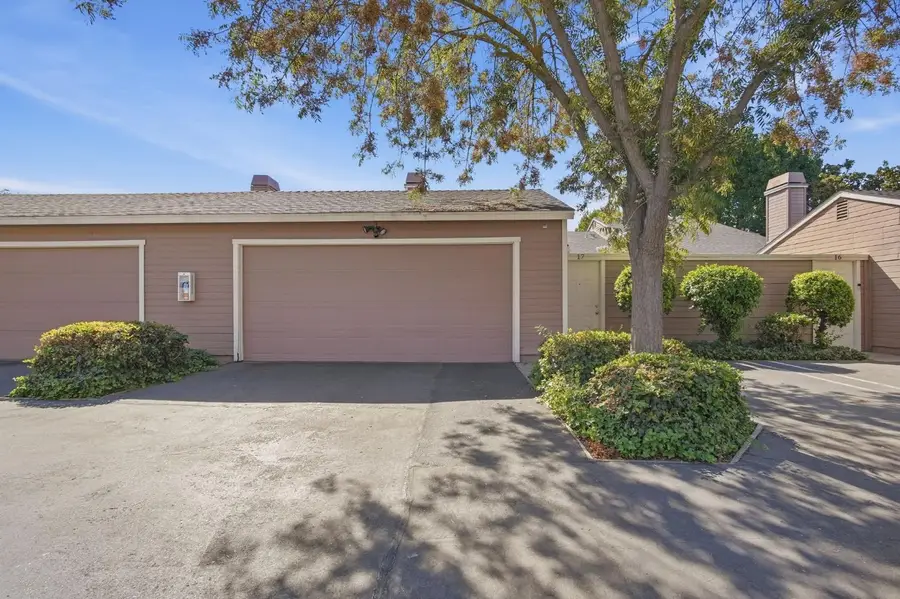 1200 Lakewood Avenue #17, Modesto, CA 95355 - #2