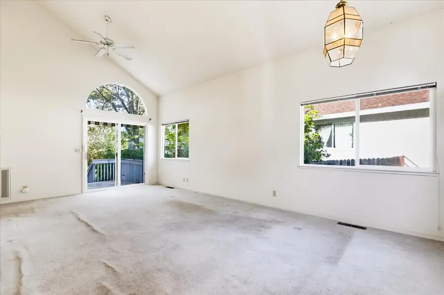 211 Fairmont Drive, Grass Valley, CA 95945 - #3