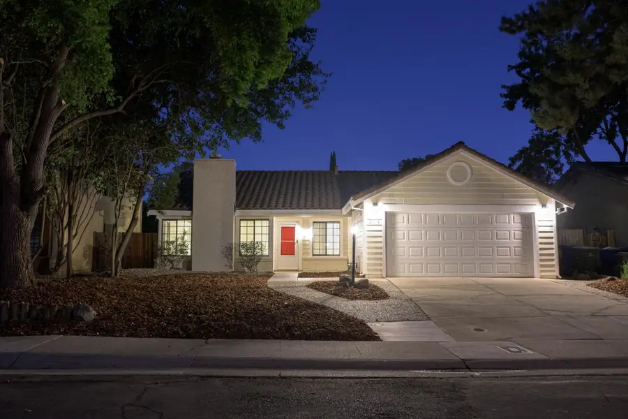 2174 Lejano Way, Sacramento, CA 95833 - #2