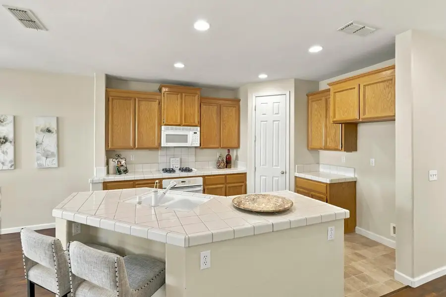10224 Blossom Ridge Drive, Elk Grove, CA 95757 - #3