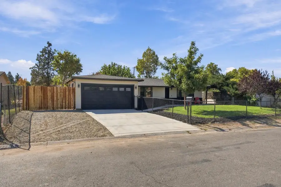 8208 Bruns Way, Sacramento, CA 95828 - #3