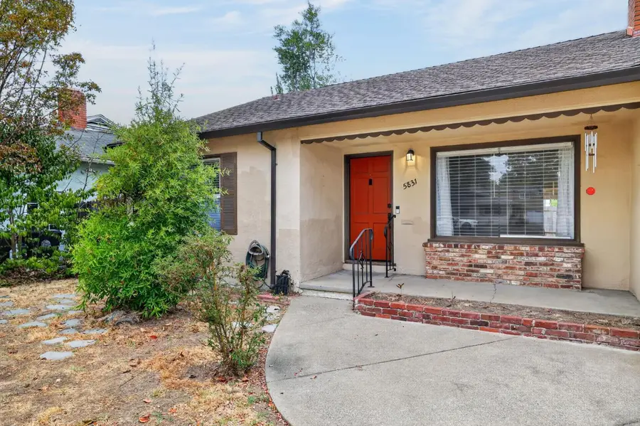 5831 14th Avenue, Sacramento, CA 95820 - #3