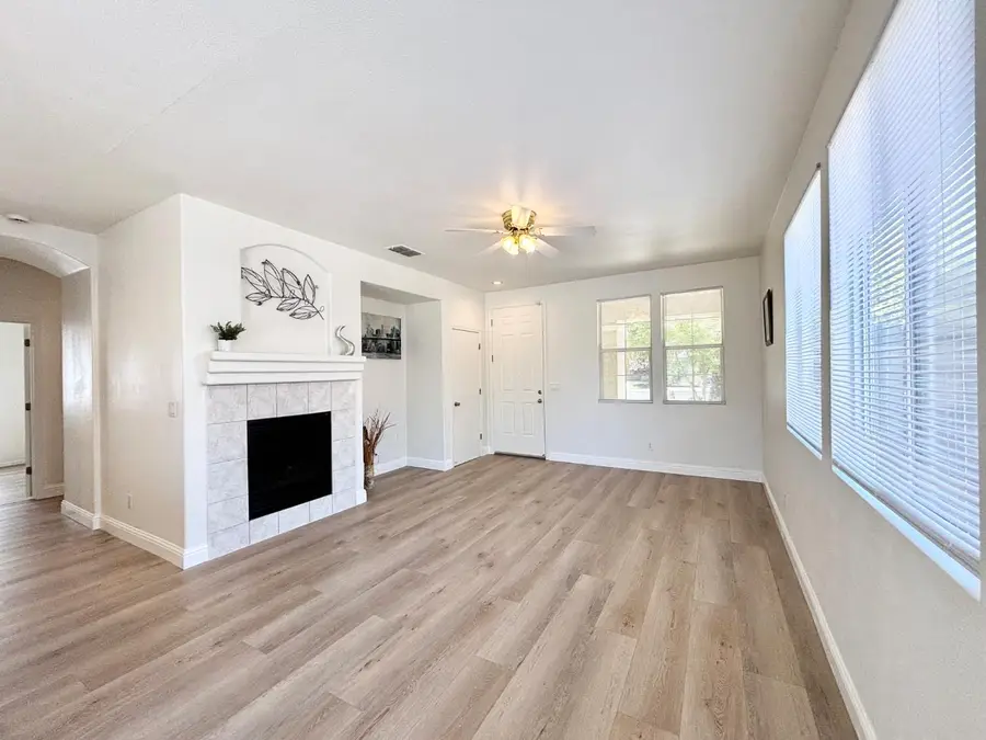 3115 Hawaii Court, West Sacramento, CA 95691 - #2