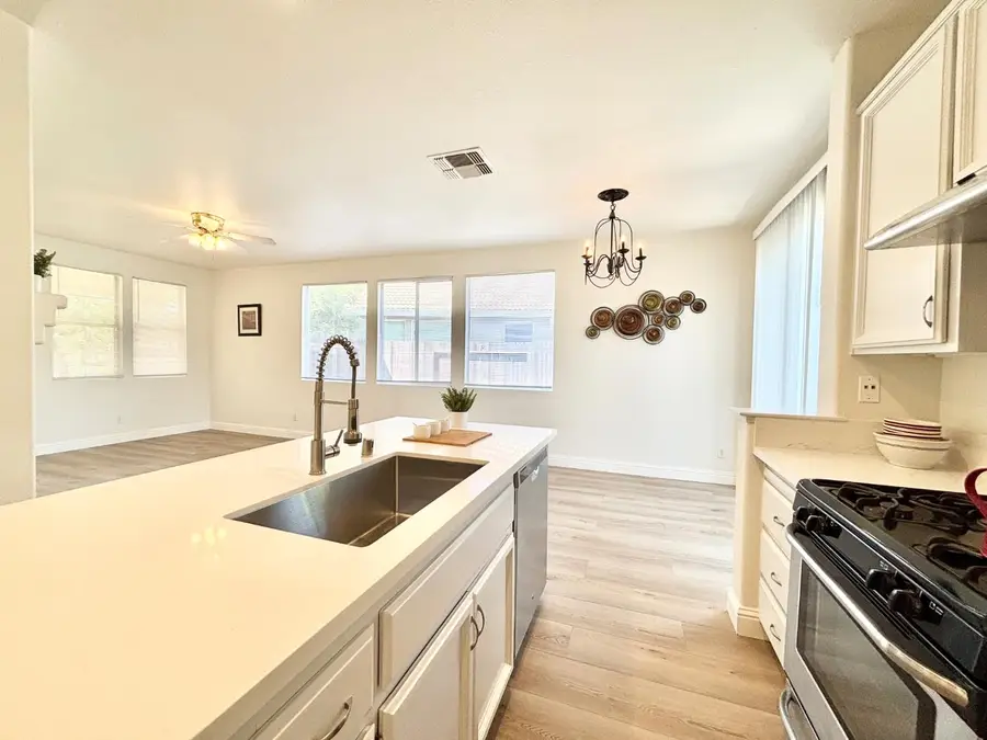 3115 Hawaii Court, West Sacramento, CA 95691 - #3