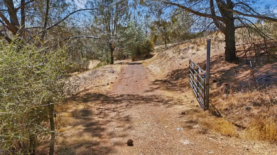 12333 Angel Wing Lane, Smartsville, CA 95977 - #2