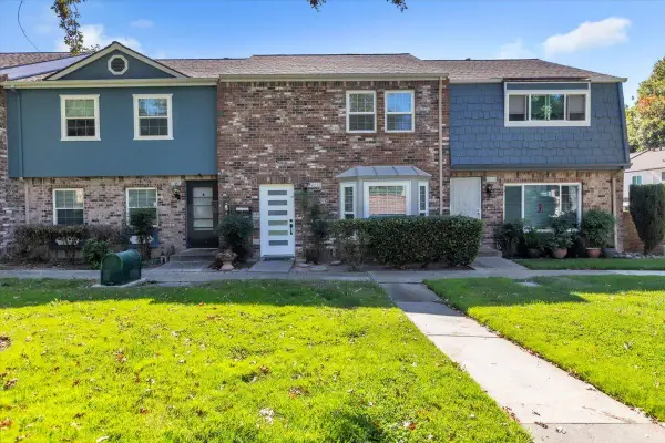 4032 Oak Villa Circle, Carmichael, CA 95608