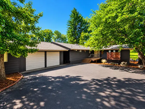 11799 Lake Wildwood Drive, Penn Valley, CA 95946