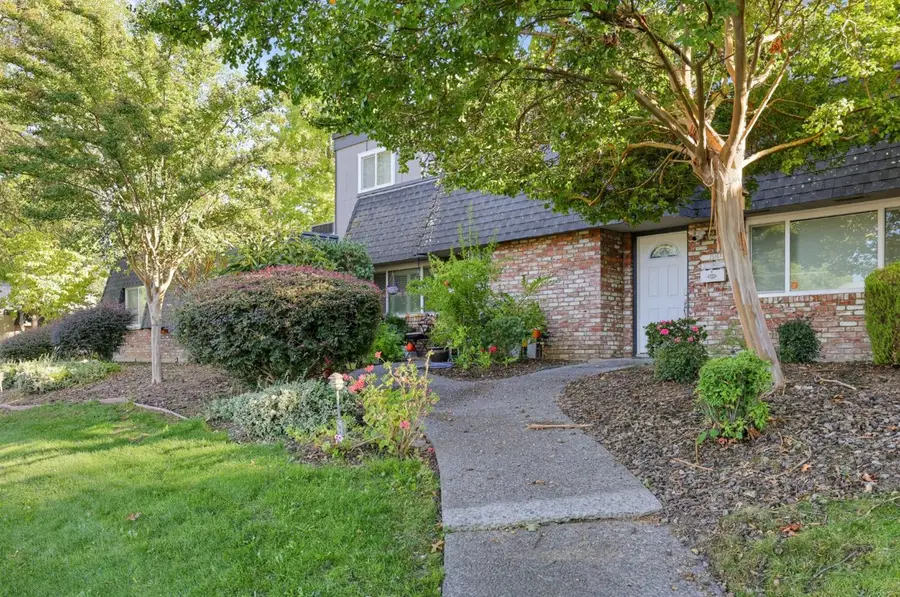 7518 Fairway Two Avenue, Fair Oaks, CA 95628 - #2