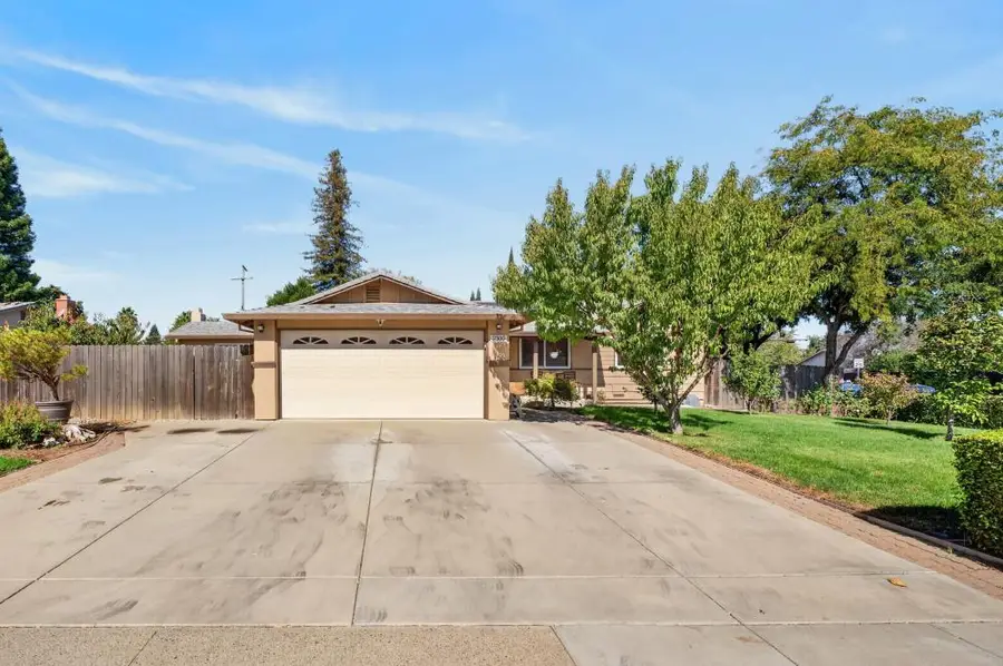 2300 Zinfandel Drive, Rancho Cordova, CA 95670 - #2