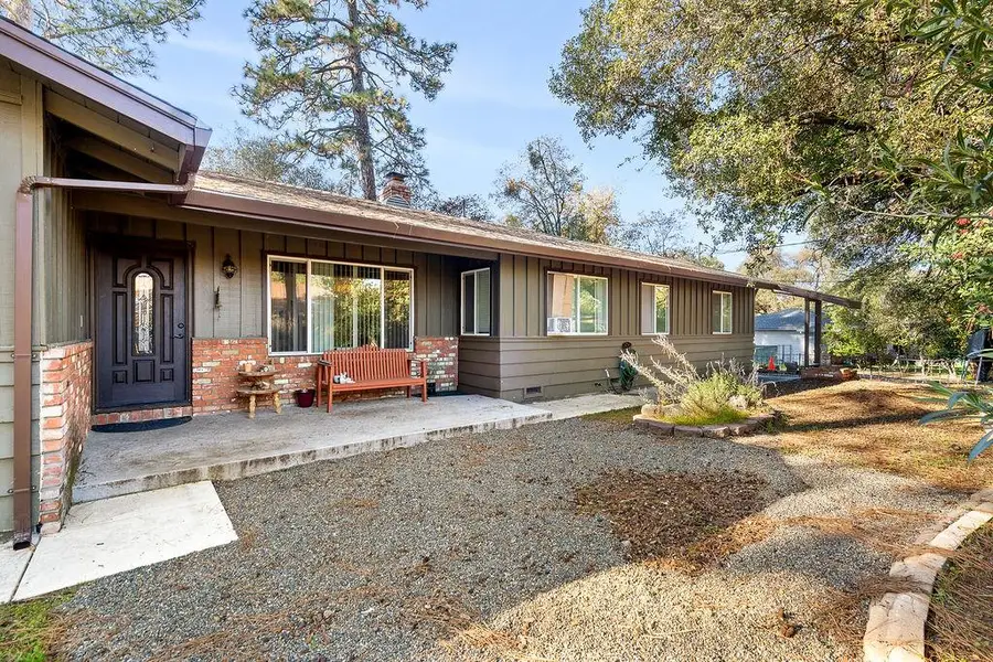 4606 S Point Road, Diamond Springs, CA 95619 - #3