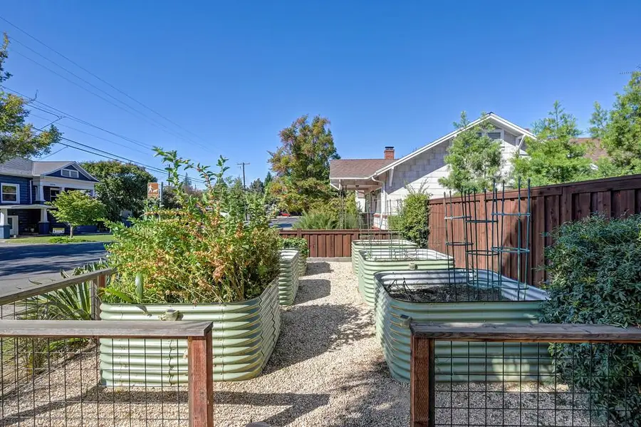 5027 M Street, Sacramento, CA 95819 - #3