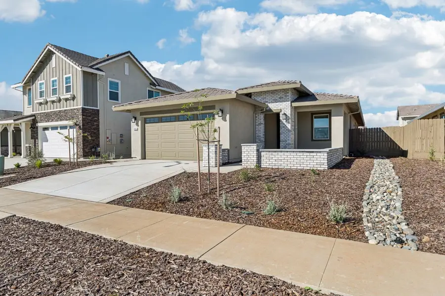 3056 Irazu Way, Rancho Cordova, CA 95742 - #2