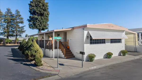 1830 E Yosemite Avenue #12, Manteca, CA 95336