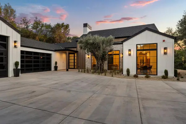9695 Junewood Lane, Loomis, CA 95650