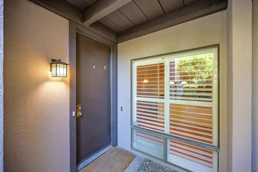 2270 Woodside Lane #1, Sacramento, CA 95825 - #2