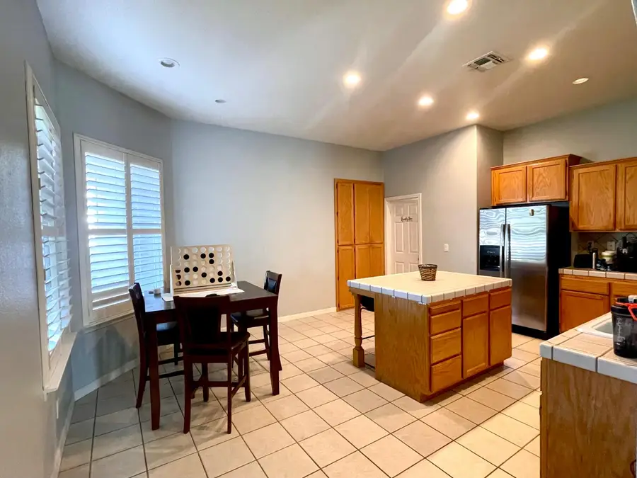 3420 Tenaya Lane, Stockton, CA 95212 - #2