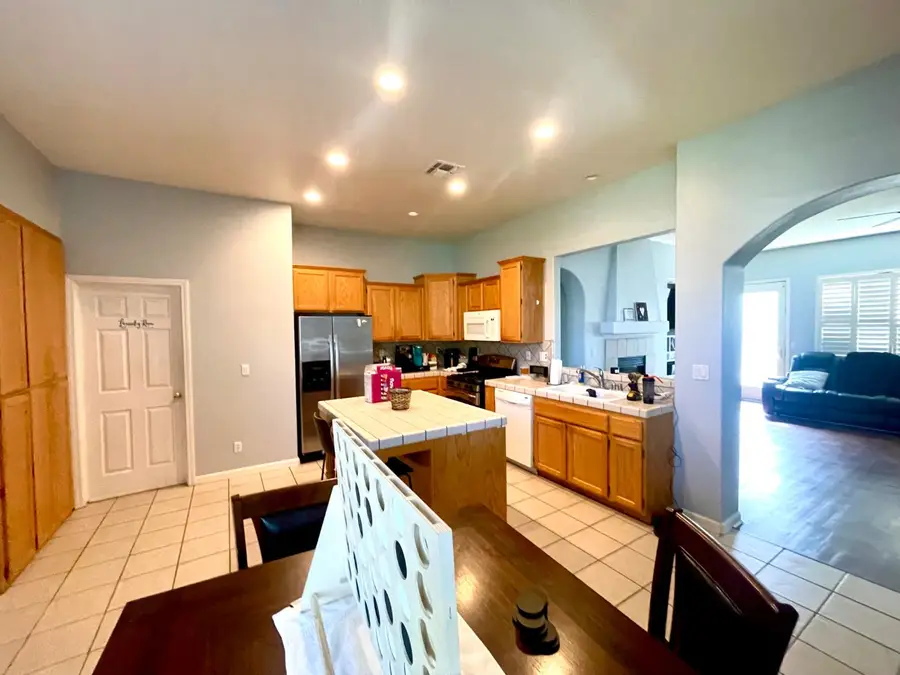 3420 Tenaya Lane, Stockton, CA 95212 - #3