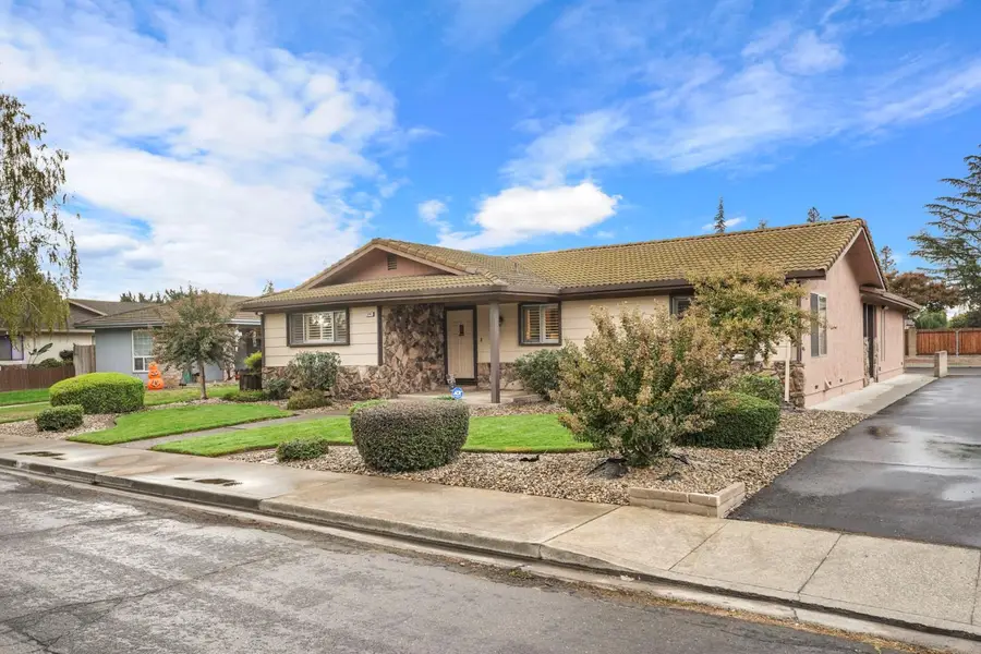 2243 Gateway Circle, Lodi, CA 95240 - #3
