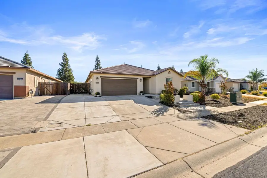 3609 Sutter Trails Street, Plumas Lake, CA 95961 - #2