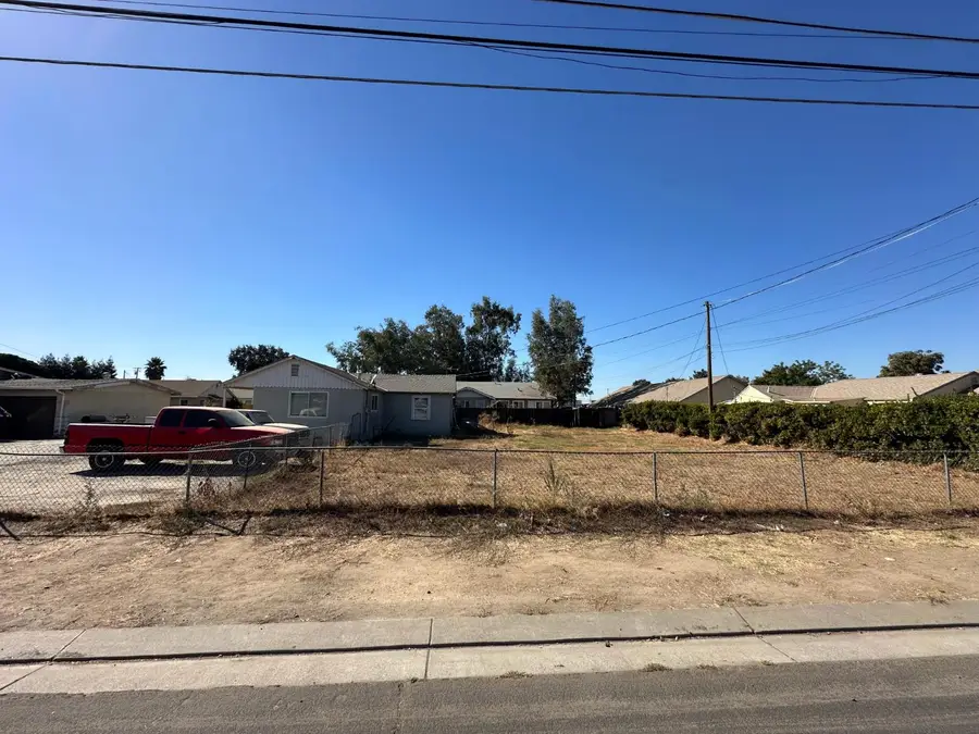 527 S Abbie Street, Empire, CA 95319 - #3