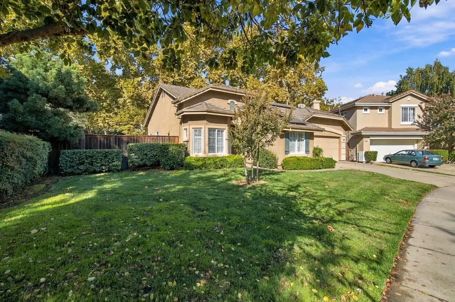 3927 Bridlewood Circle, Stockton, CA 95219 - #2