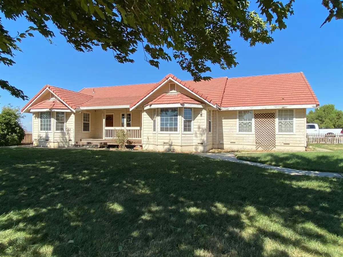 17998 Billy Wright Rd, Los Banos, CA 93635 - #1