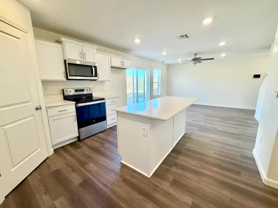 2108 Coulter Lane, Los Banos, CA 93635 - #2