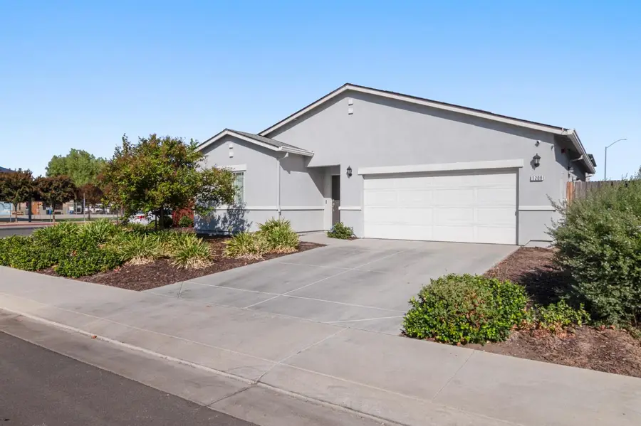 1208 S Osprey Court, Stockton, CA 95215 - #2