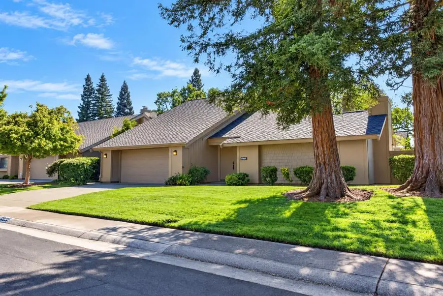 8932 Quail Hill Way, Fair Oaks, CA 95628 - #3