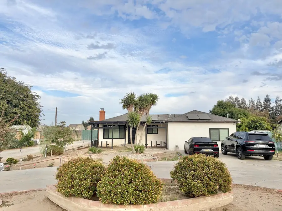 16280 Cottage Avenue, Manteca, CA 95336 - #2