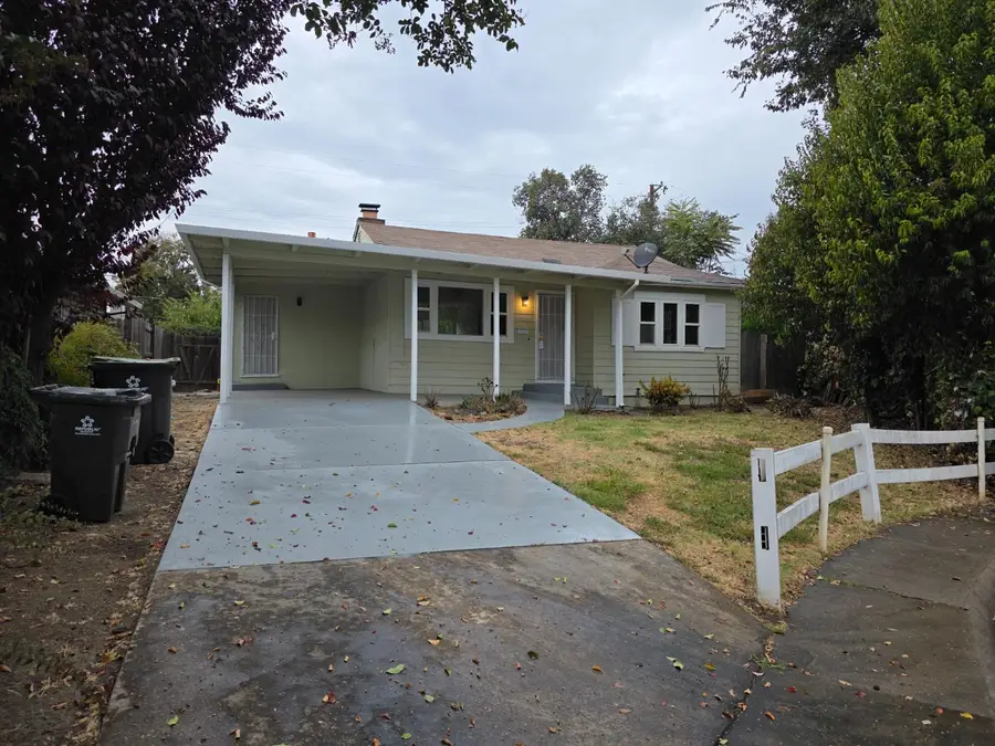 1433 Queen Avenue, Stockton, CA 95203 - #2