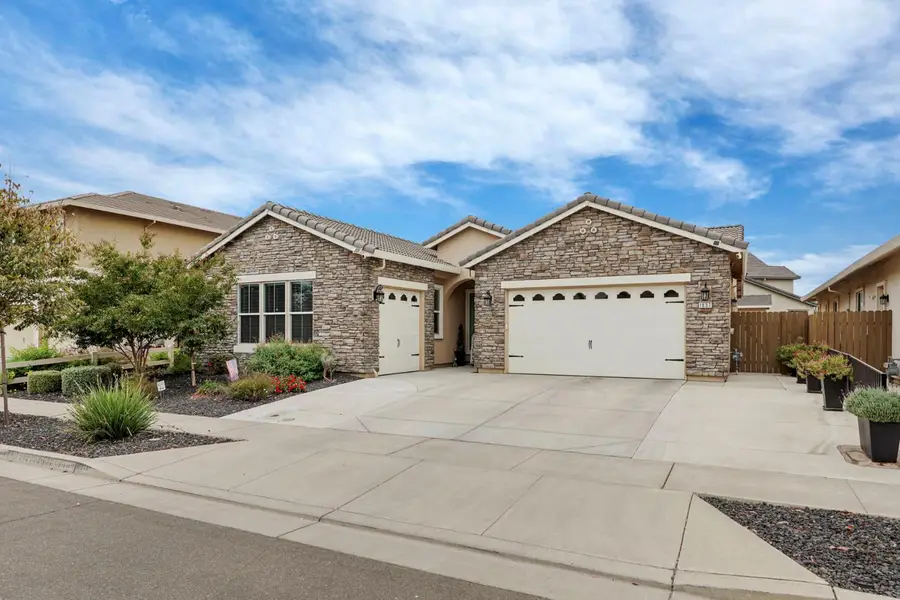 1937 Daffodil Drive, Lodi, CA 95242 - #3