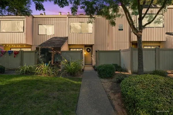 549 Woodside Oaks #3, Sacramento, CA 95825
