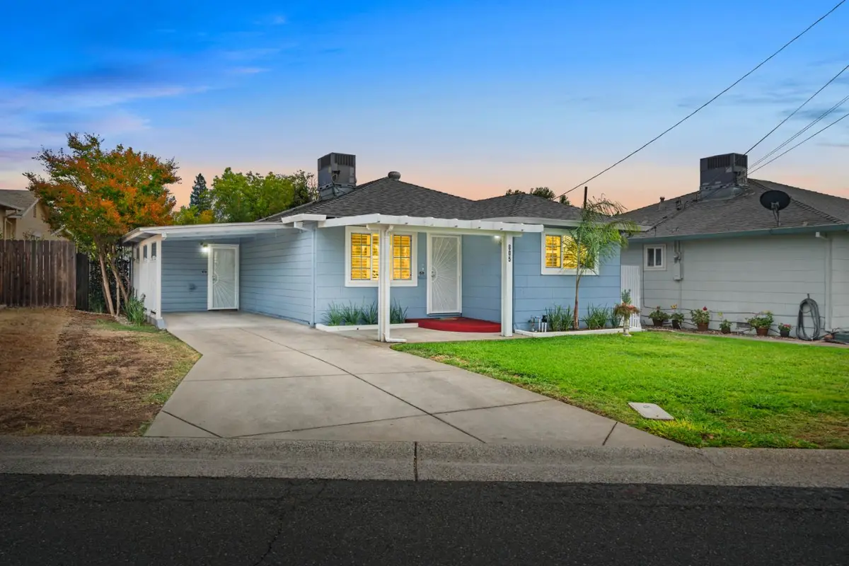 805 Circuit Drive, Roseville, CA 95678 - #1